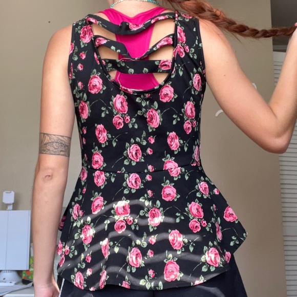 Peplum floral top - Picture 2 of 5